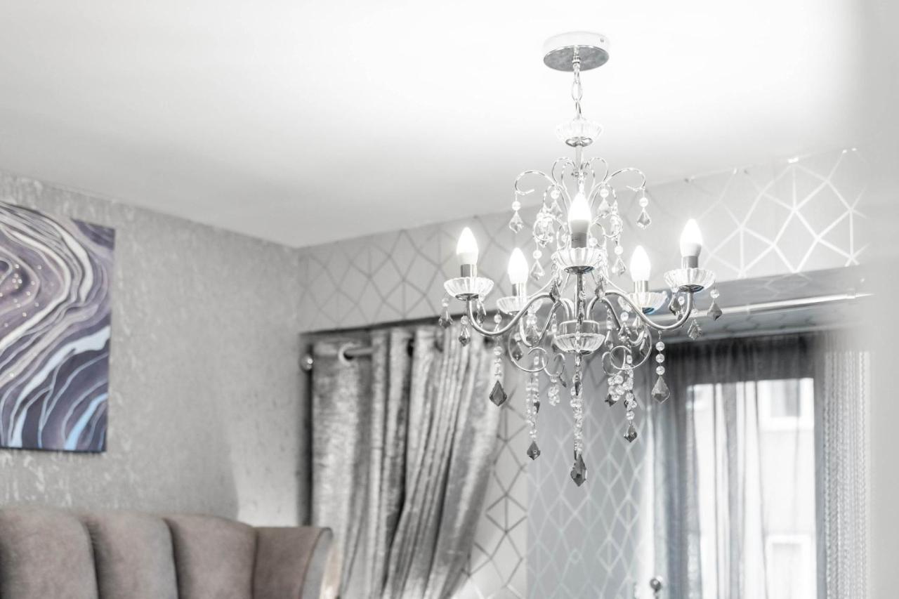 Luxury City Centre Apartment - Parking - Smart Tv - Wifi - Intercom Бирмингам Екстериор снимка